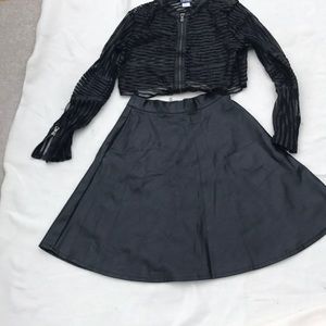 Iris Black swing skirt
